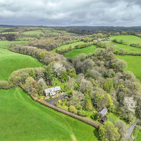 Bed and Breakfast Nutsford House Dulverton Esterno foto
