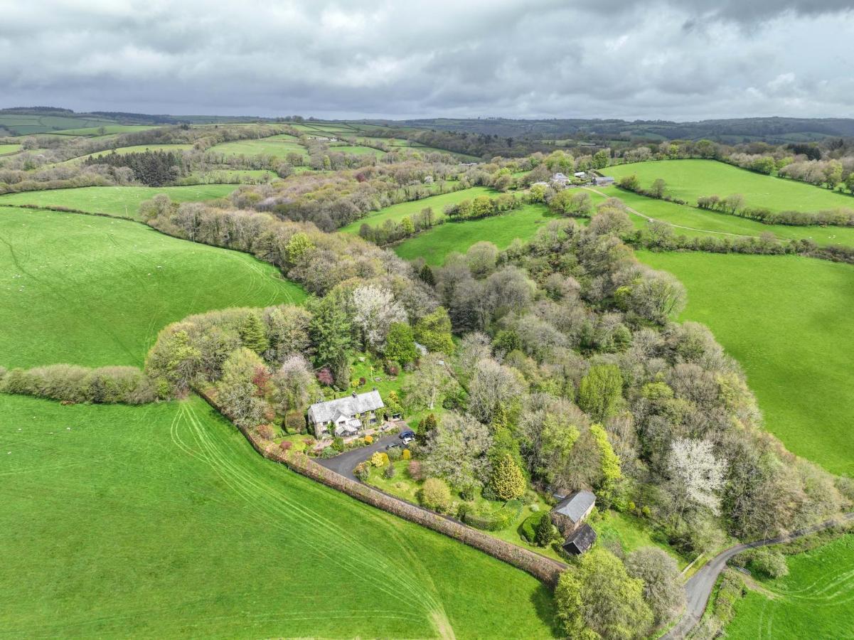 Bed and Breakfast Nutsford House Dulverton Esterno foto